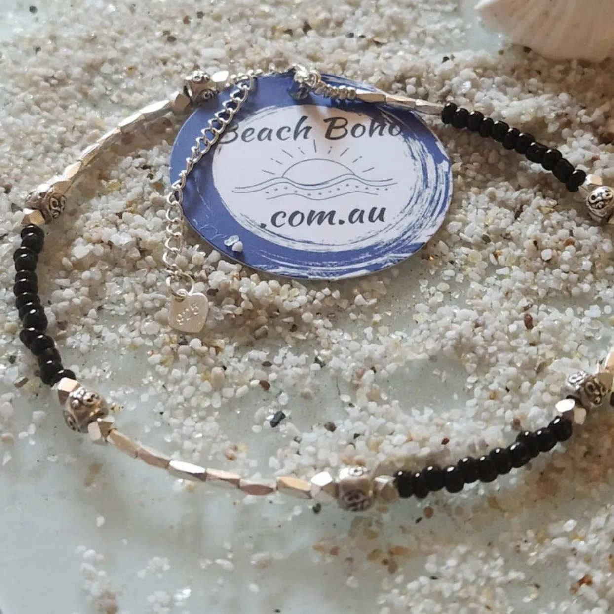 BLACK STONE - HILLTRIBE 'OM' ANKLET